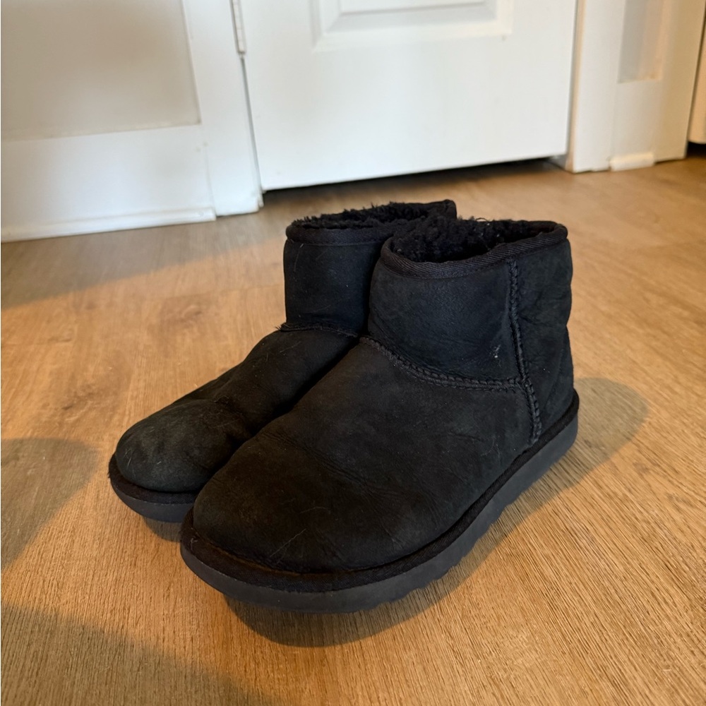 UGG Black Winter Boots Cozy Slip-On Design
